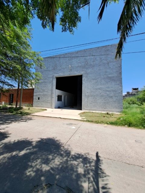 Vta. Galpón en excelente estado – Benicio Díaz al 700 – a metros de Av. Colón