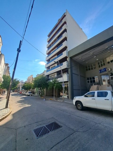 Alq. Hermoso Dpto.Amoblado de Categoría – 1 dormitorio - Avellaneda al 400